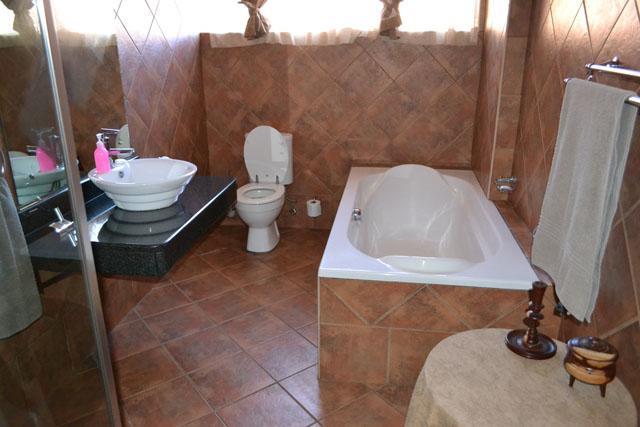 Jacaranda Lodge Полокване Екстериор снимка